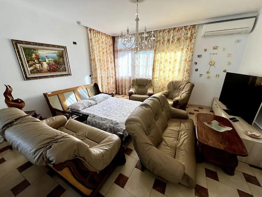 Top Location Apartment In Durrës