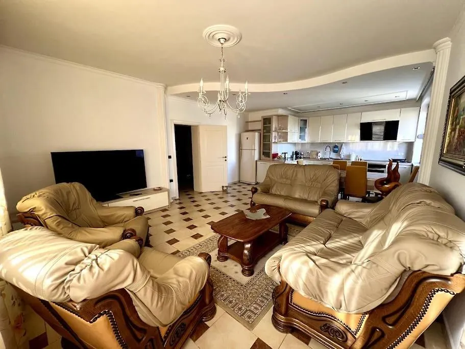 Top Location Apartment In Durrës